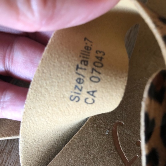 Leopard Print Blow Fish Malibu Sandals size 7 - Picture 5 of 8